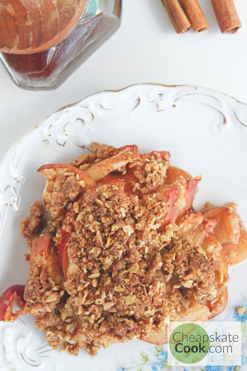 apple crisp from overhead