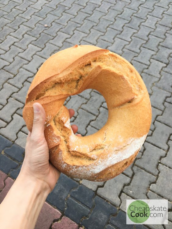 circle bread in greece