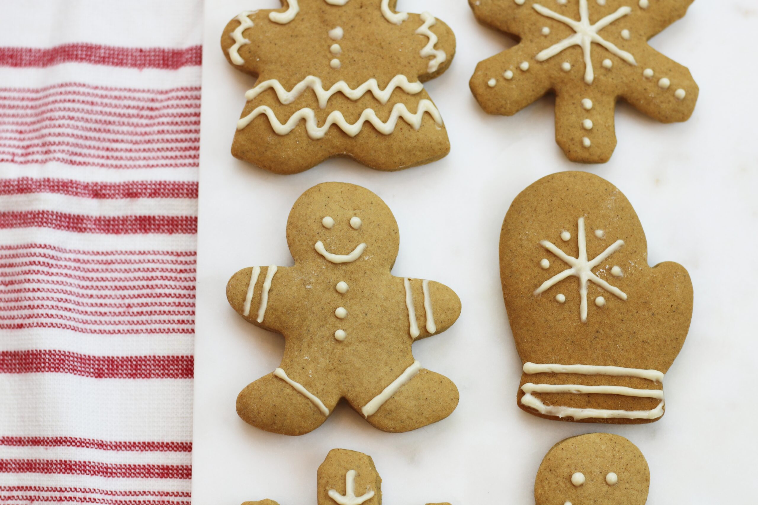 easy-gingerbread-cookies-with-maple-syrup-or-honey-no-sugar